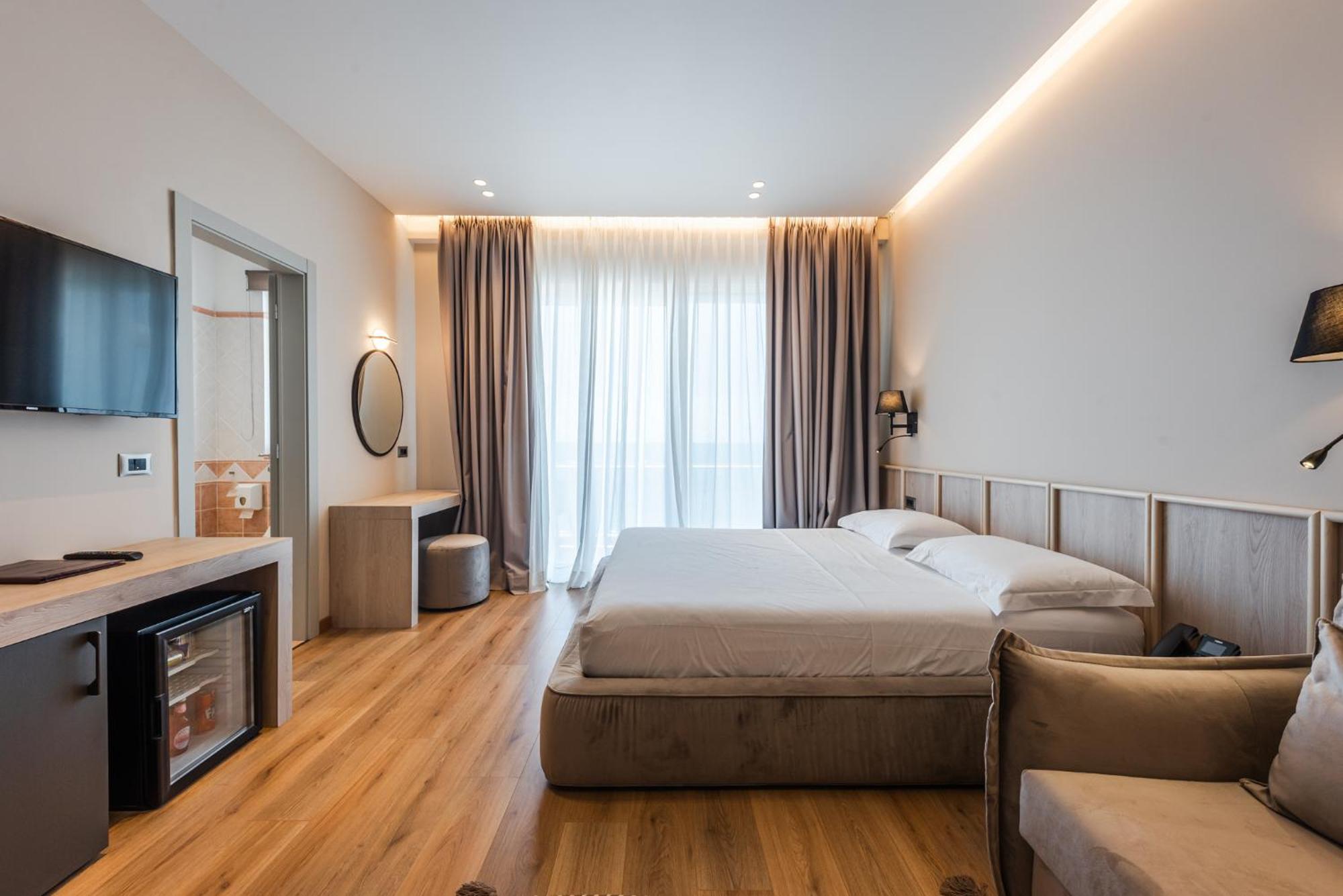 Aragosta Hotel Durrës Eksteriør billede