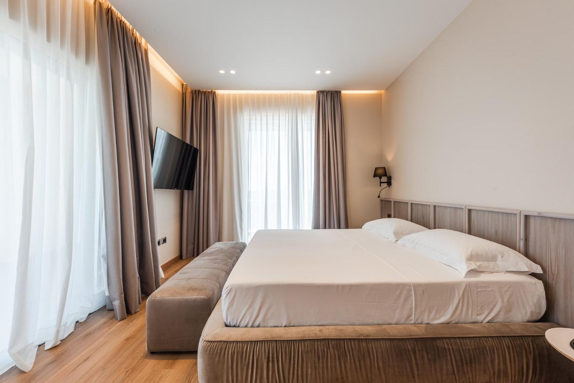 Aragosta Hotel Durrës Eksteriør billede