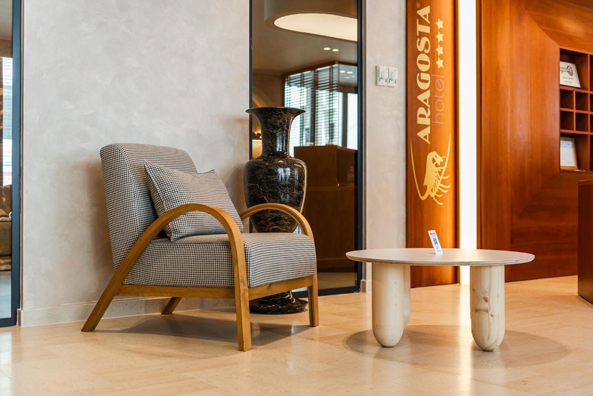 Aragosta Hotel Durrës Eksteriør billede