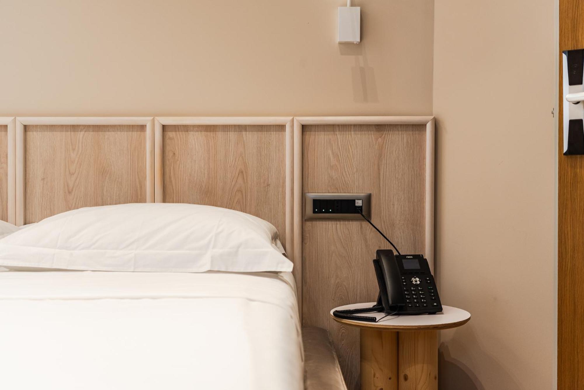 Aragosta Hotel Durrës Eksteriør billede