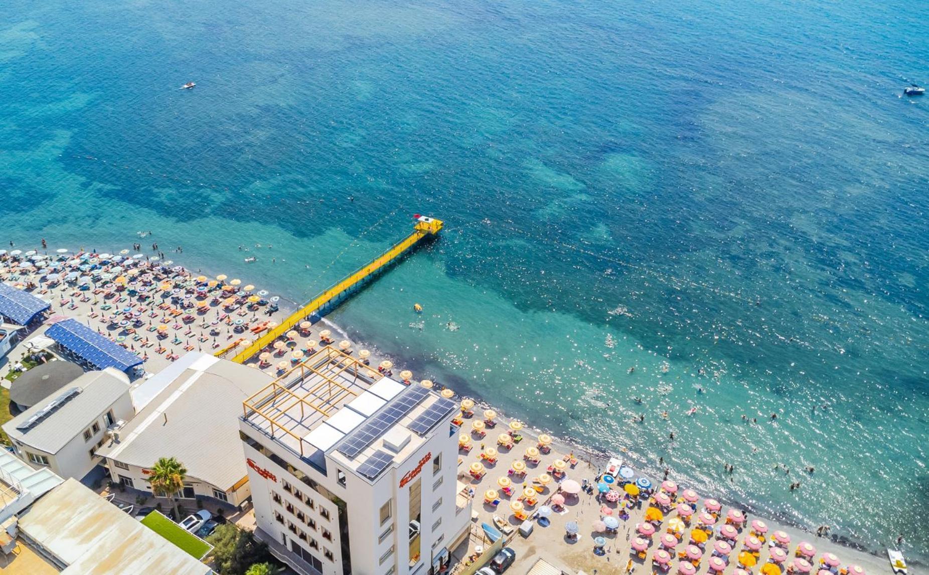 Aragosta Hotel Durrës Eksteriør billede