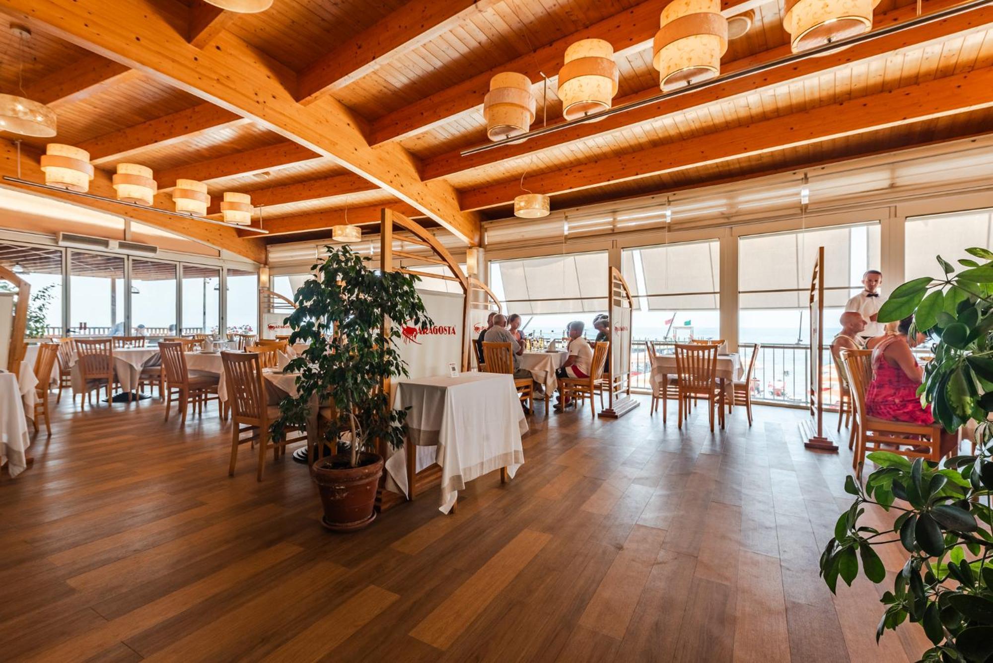 Aragosta Hotel Durrës Eksteriør billede